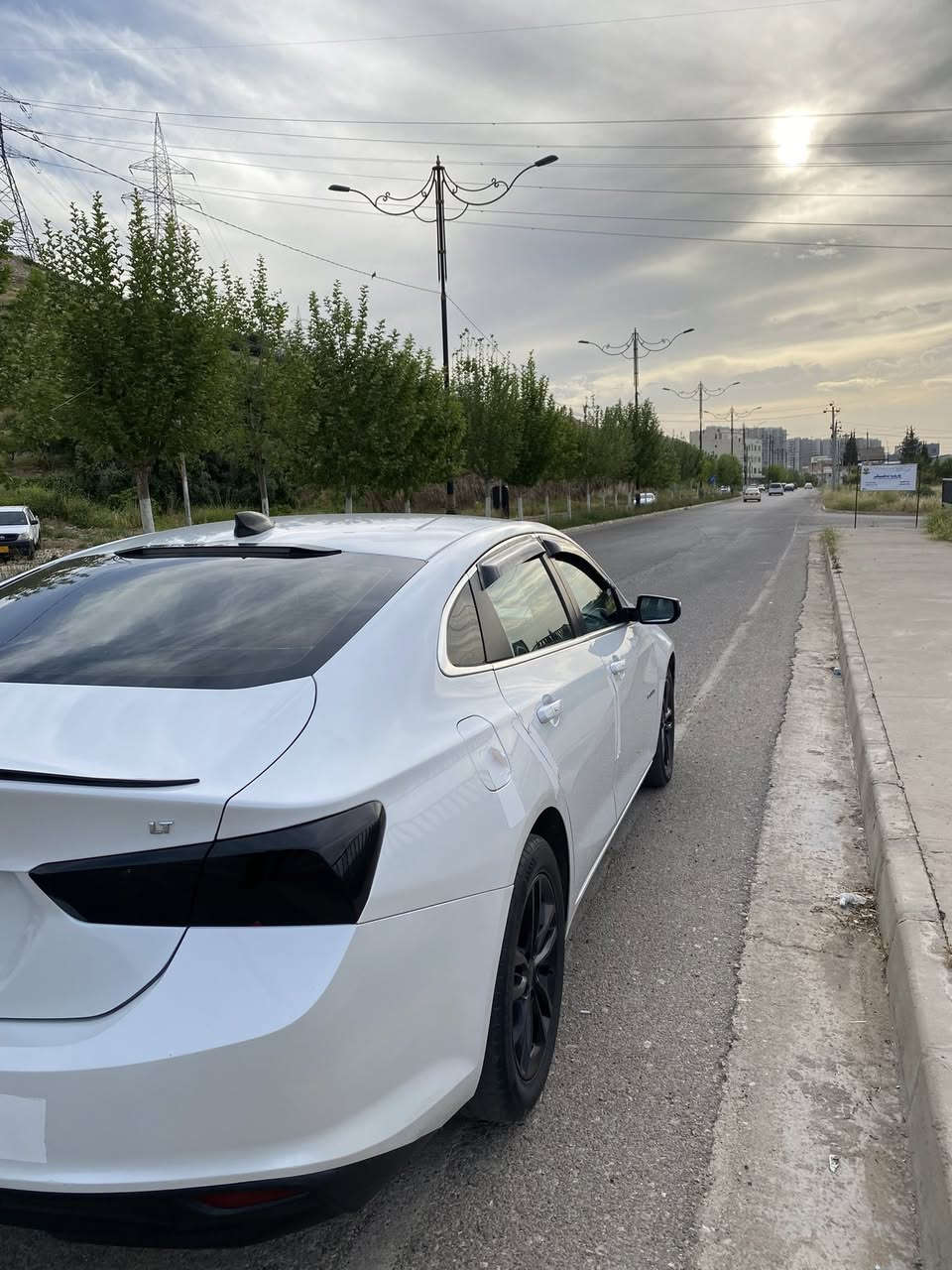 شوفرليت ماليبو ٢٠١٧Lt
واحد قتعه  سبوغ بدون دواخل شاشه كاميره  
  
سياره كلشي شرط محرك1500كير شرط  غرامات 8اورف غرامه محرك بدون مفتوح  
  
مكان سياره دهوك     سعر٩٥

واتساب فايبر ***********
