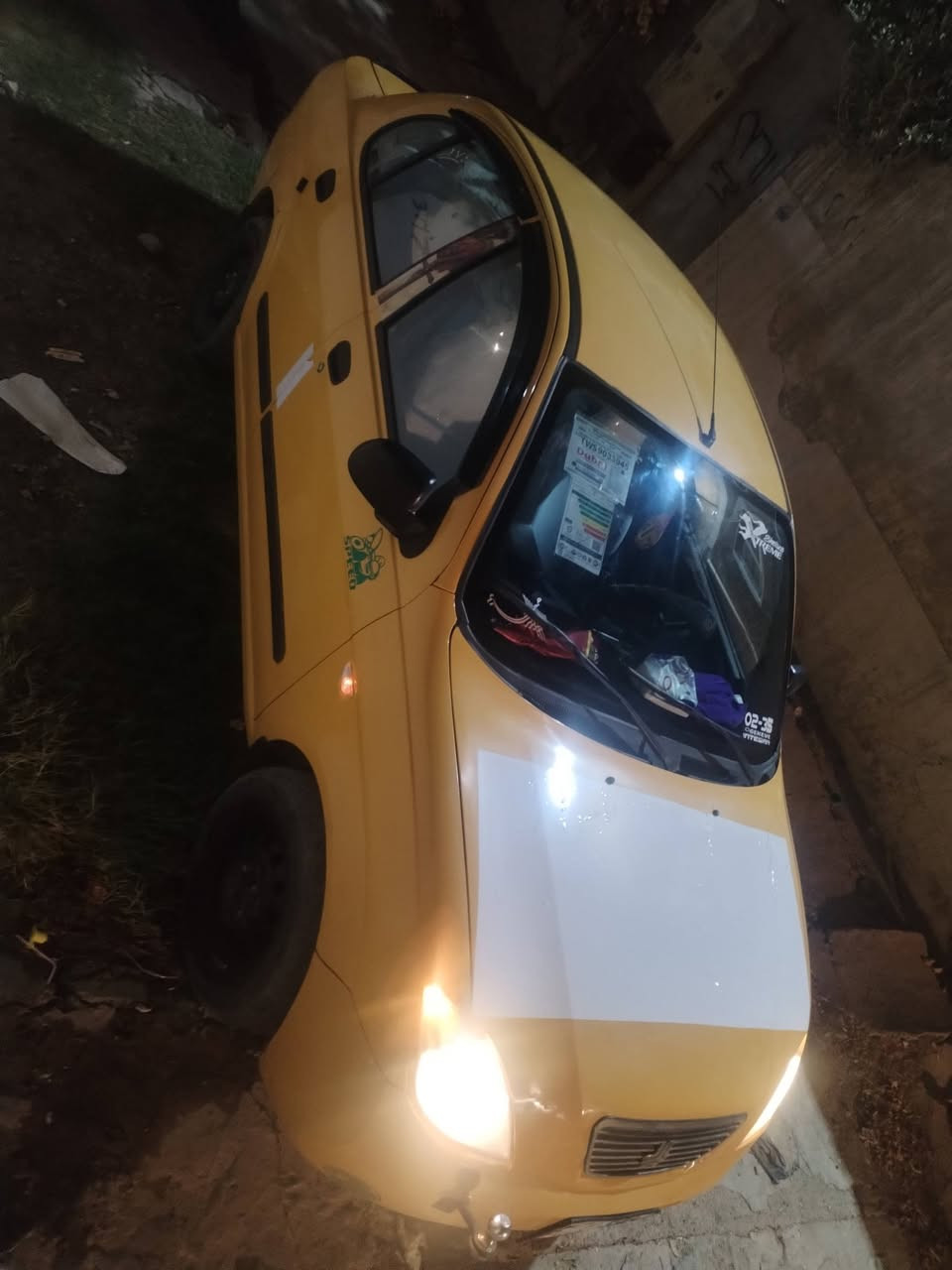 للبيع طيبه تكسي رقم بغداد مشروع وطني هيئه وغرامات صفر سنويه ٢٦ بشهر السادس تسقط الشرعي بالموصل شرط الوكاله والتحويل كابون بانزين بيها محرك وكير شرط السعر ٣٤ وبيها مجال بسيط
*********** 
***********
