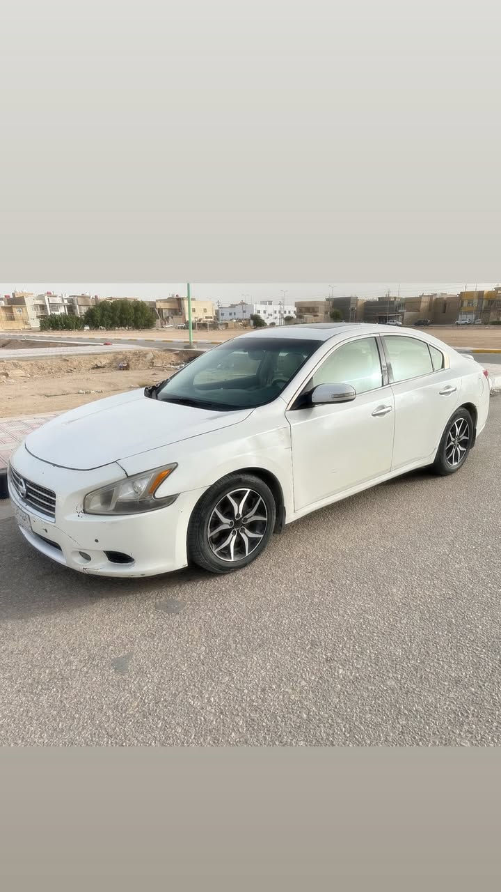 للبيع نيسان مكسيما 2010 – 

سيارة مميزة بحالة ممتازة، جاهزة للاستخدام .

المواصفات:
 • اللون: أبيض
 • المحرك: 3500 سي سي
 • فل مواصفات
 • تشغيل بصمة
 • فتحة سقف
 • كراسي جلد كهربائية مع خزن
 • تدفئة وتبريد للكراسي
 • تبريد خلفي للركاب
 • بردة خلفية كهربائية
 • حساسات أمامية وخلفية
 • كاميرا خلفية
 • شاشة كبيرة
 • أربع أبواب صبغ + جاملغ أمامي

السعر : 73

السيارة مريحة وعائلية وقوية على الطريق، مناسبة للاستخدام اليومي والسفر

مكان السيارة في كربلاء 

للتواصل خاص
او الاتصال : ***********
