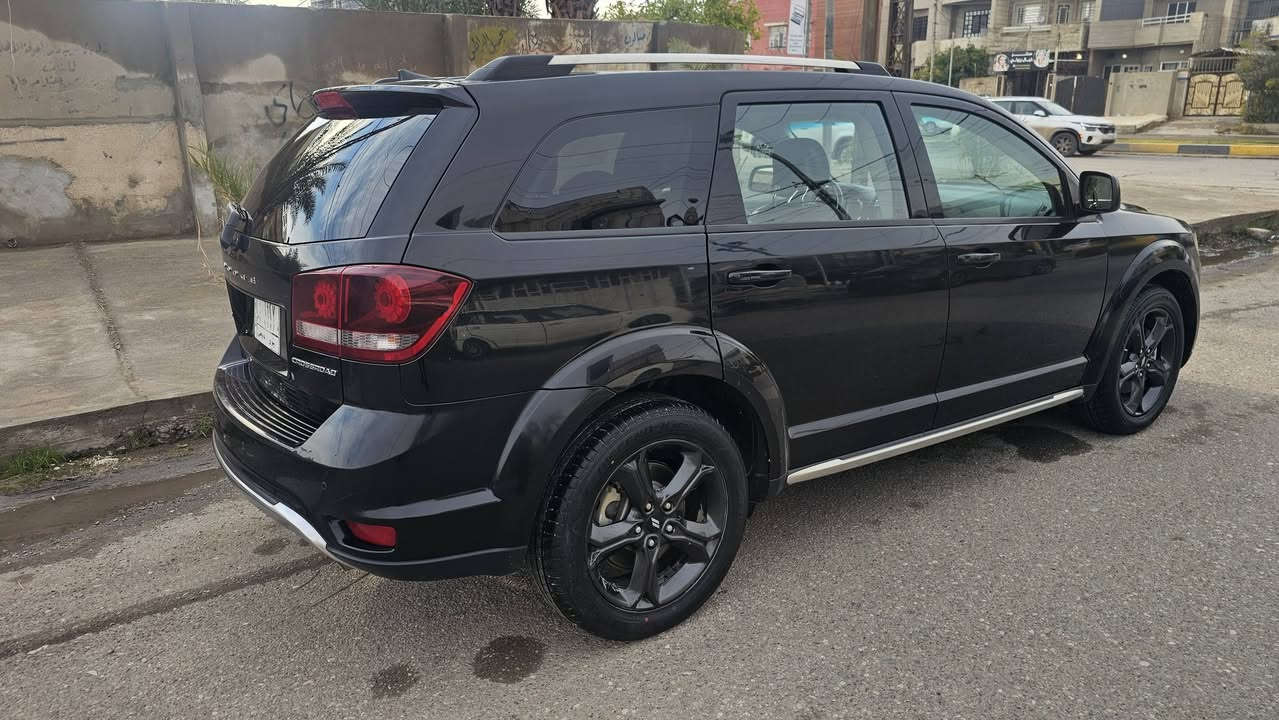 السلام عليكم
دوج جورني للبيع
موديل. 2020.  السعر.  140
جورني محرك حجم 2400 دوش 
محرك مامفتوح شرط وكير شرط 
السيارة فول مواصفات 
تبريد ثلاثة قطة شغال
سلايت كشنات جلد 
كشنات كهرب بصمات تشغيل 
بصمة أبواب شاشة وكامرة وتحكمات 
سيارة جاهزة جاهزة للاستفسار 
***********
***********.  موصل المحاربين
