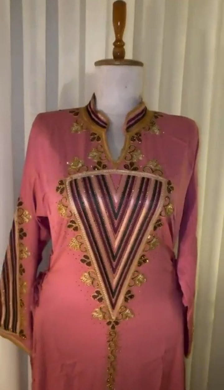 كشمير كابوي مطاط الاصلي قياسات :
من وزن 45 الى 120 كيلو


**إذا كنت صاحب هذا الإعلان وتريد حذفه لأي سبب، رجاءا أرسل رسالة إلى الدعم الفني**