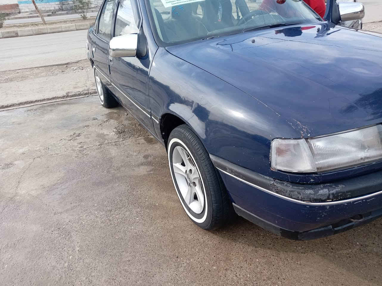 فكتره حجم ٢٠ محرك وكير وارفيو شرط دمعه طخم تايات جديد باتري جديد بدون صبغ دواير ودوسات فقط وايرمنيه كلها شغاله الشراي يتصل ***********
*********** السعر ٤٣ بيها مجال
