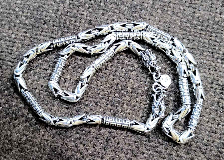 بسم الله . زنجيل ثقيل وزنه 78 غرام بسعر 234 ألف يعني الغرام محسوب ب3 آلاف نضيف وثقيل العنوان بغداد ومتوفر خدمة توصيل لكافة محافظات العراق


**إذا كنت صاحب هذا الإعلان وتريد حذفه لأي سبب، رجاءا أرسل رسالة إلى الدعم الفني**