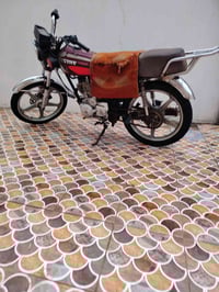 دراجة سيفان للبيع السعر 250 سعر نهائي07711307467