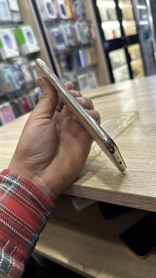 السلام عليكم ايفون ١١ برو ماكس مبدل شاشه اصليه وفيس ايدي واكف بس بطاريه ٧٤ بس ابد ميصرف شحن  ذاكرة ٦٤ للبيع مكاني بغداد الكرخ سعر ١٧٥ قفل
***********
