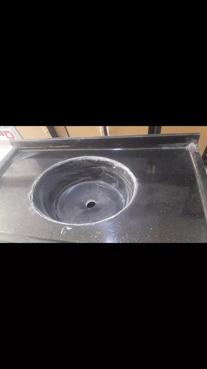 #بـسم_لله_ماشاء_الله 
يتوفر لدينا سنك درجة أولى 
 وقياسات مختلفه #واسعار_جدآ_مناسـبه
للأستفسار والطلب هـ/***********
