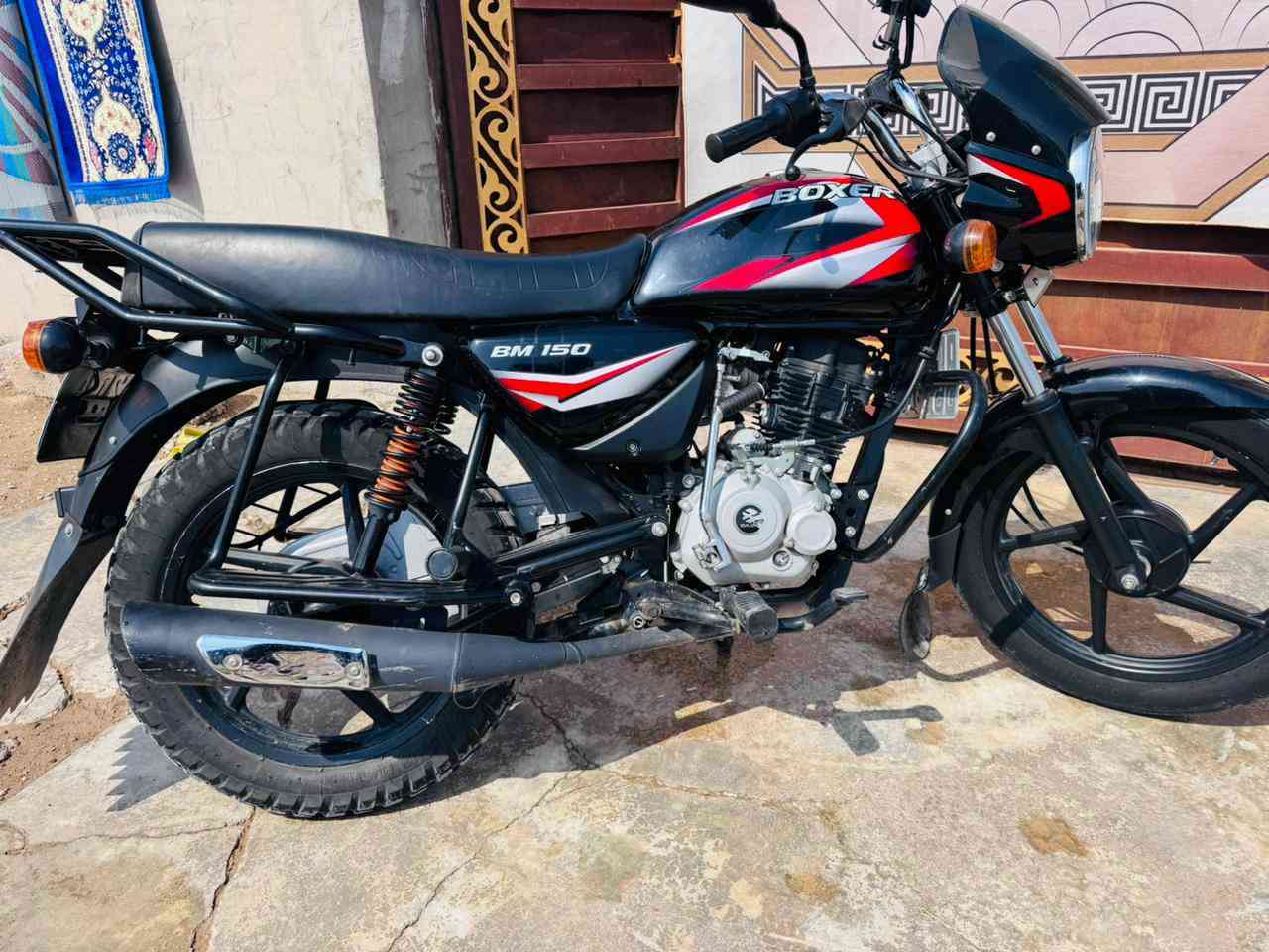 سلام عليكم دراجة بوكسر للبيع نضافة فول موديل 2023 رقم ديالى انكليزي تحويل مباشر 
@إشارة ***********
