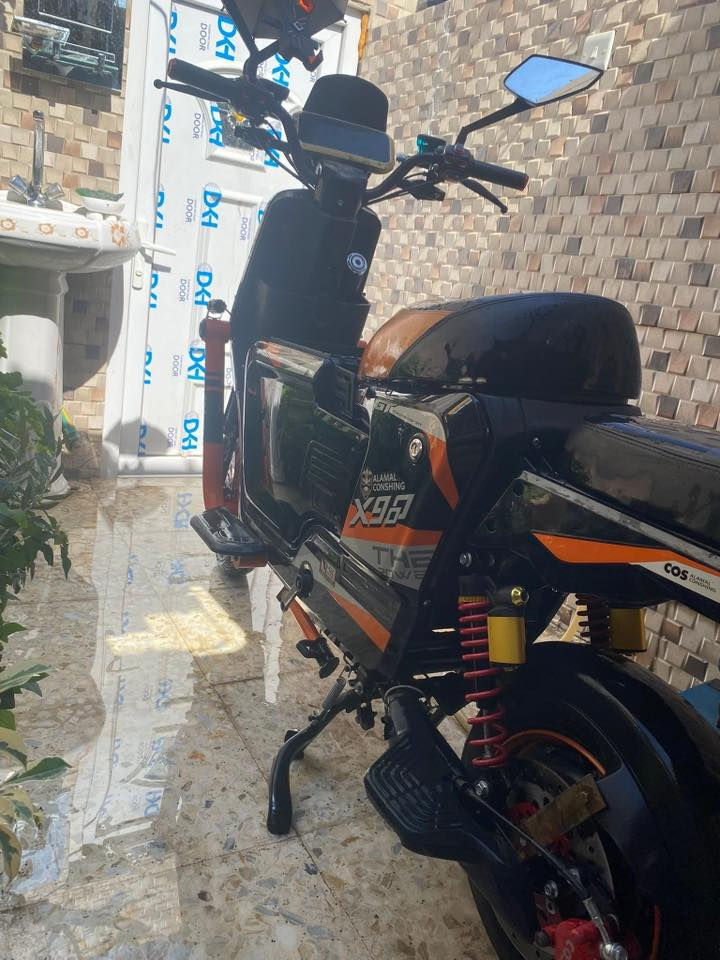 دراجة للبيع x900 بدون بطاريات ***********
