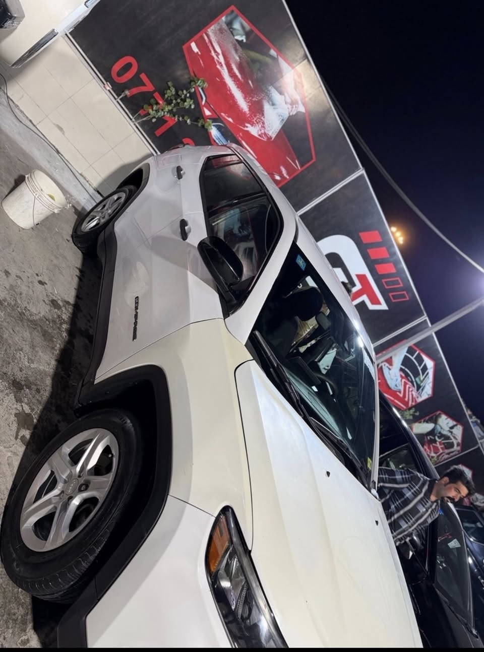 سلام عليكم 
جيب كومبارس 2023 sport 
مكينة 2000 توربو 
شاشة 
كامرة خلفية 
تحكمات ستيرن 
كروز 
شفتات خلفية 
تحديد مسار 
حساسات جانبية خلفية 
ضربة جاملغ وبنيد + راديتر التوربو نضوح قليل بدون ايرباك 
الدعامية نفسهة مالتهة واللحية مالتهة والباقي مكفول 
ماشية 40.000 km 
السعر 155$ وبيهة مجال بسيط 
للاستفسار الاتصال على 
***********
***********
