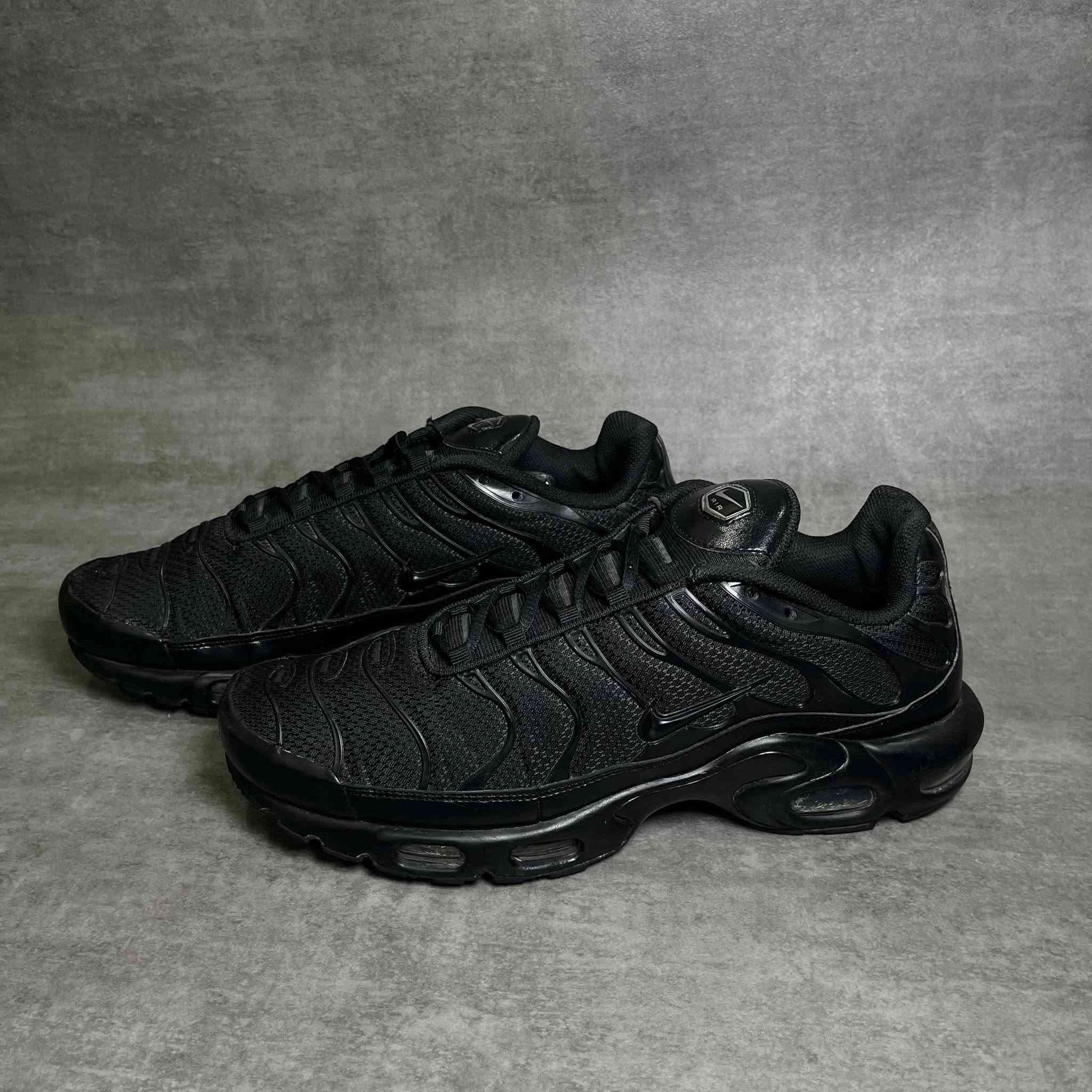 Nike air max
اصلي نظافة ممتازة قياس 45 

السعر 25 الف 

متوفر توصيل 🚚


**إذا كنت صاحب هذا الإعلان وتريد حذفه لأي سبب، رجاءا أرسل رسالة إلى الدعم الفني**