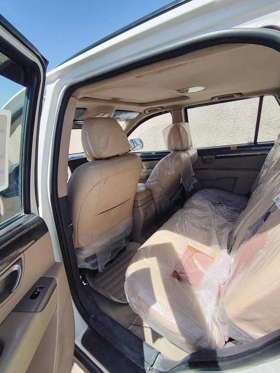 السلام عليكم 
سنتافي موديل 12 بيها بارد بجاملغ شبر تقريباً 
خليج 6 سلندر 
فول مواصفات 

السياره حلوه مكاني بابل الاسكندريه ***********

السعر 163 وبيها شي بسيط كلش
