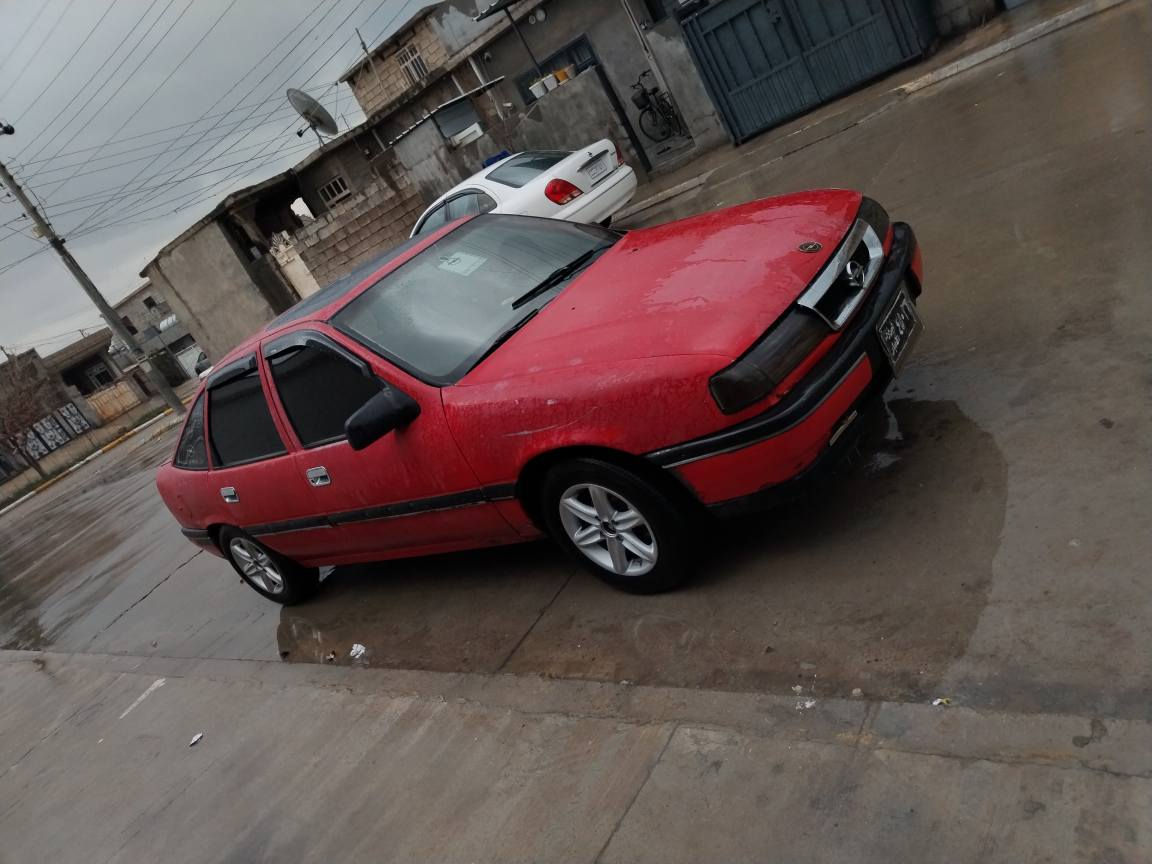 سە رە تا بە ناوی خودا ئۆپڵ مۆدیل 1994گیر مە کینە هه موو گیانی بە شەرت لە سەر دە قی شەریکە مەوەتەوە هه موو گیانی باوەڕ بکە تا لی نە خوری نازانی چی تامیکی هه یە پیشو دوای کە پسە دە عمو لیدراوی نییە موسو بڕاوەو رزیوی بە شەرت 4تایەو ویلی تازە 8ڕۆژە بۆی بەسرەواوە لایت فڵجەگەرمی هه موی شەریکە 
تا سەیری او سونوقی نەکیت نازانی چی سە یاریەکەو چۆن لە سەر دەقی شەریکە ماوەتەوە هه موو گیانی بەشەرت ئە فرشم لی بیمنەتم ماڵەکە زۆر بە پاکی ماوەتەوە سەنەویو وەکالەت بە شەرت سەیرەکە لە بەر چواوە وەسفی ناویت 

نرخی سە یارەکە 14گڵاو معامەلیکی براینە قەرزو قستم نیە گۆڕینەوەش ناکەم 
***********
وەتسئەپ فایبەر السليمانية, العراق
