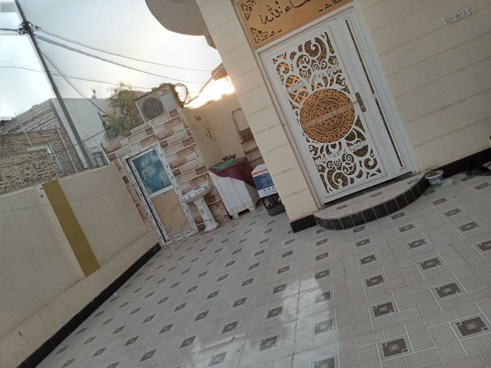 السلام عليكم
بيت ٢٠٠متر مطلوب إسكان
العنوان /الإسكان حي الغدير
للاستسفار الاتصال على الرقم 
***********
