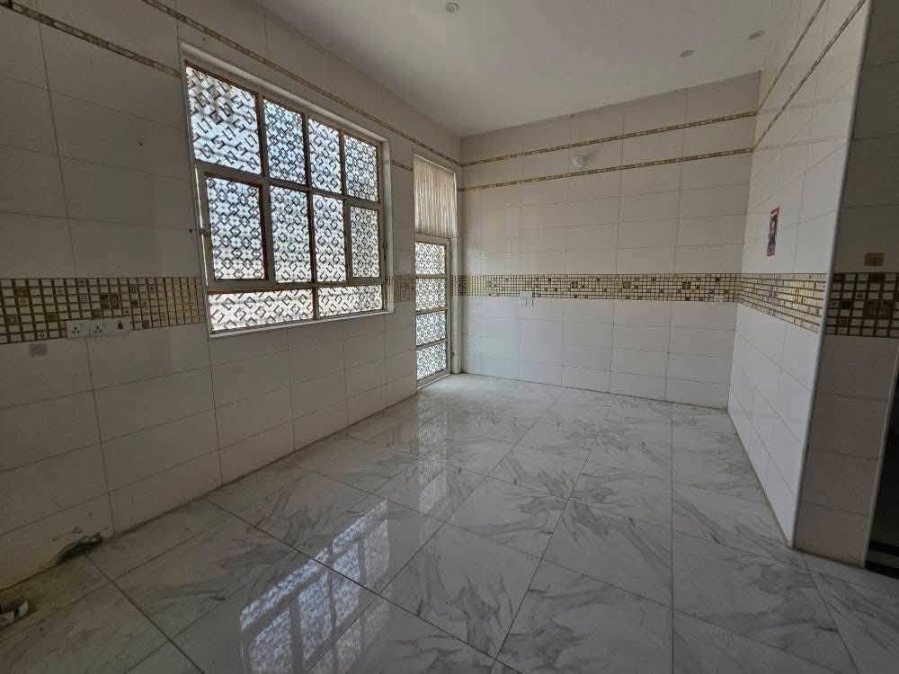 بيت للبيع زراعي سند 25 تحويل مباشر بأسمك.المساحه 400متر بناء حديث غرفتين نوم كبار مطبخ حار بارد صاله استقبال حديقه ممرات السعر 150 بي مجال العنوان الحمزه الغربي مقابل زين العابدين على ربيانه للاستفسار مراجعة مكتب حيدر السلطاني شارع البطاوي قرب عارضعه المزاد للاستفسار تصال ***********
***********
