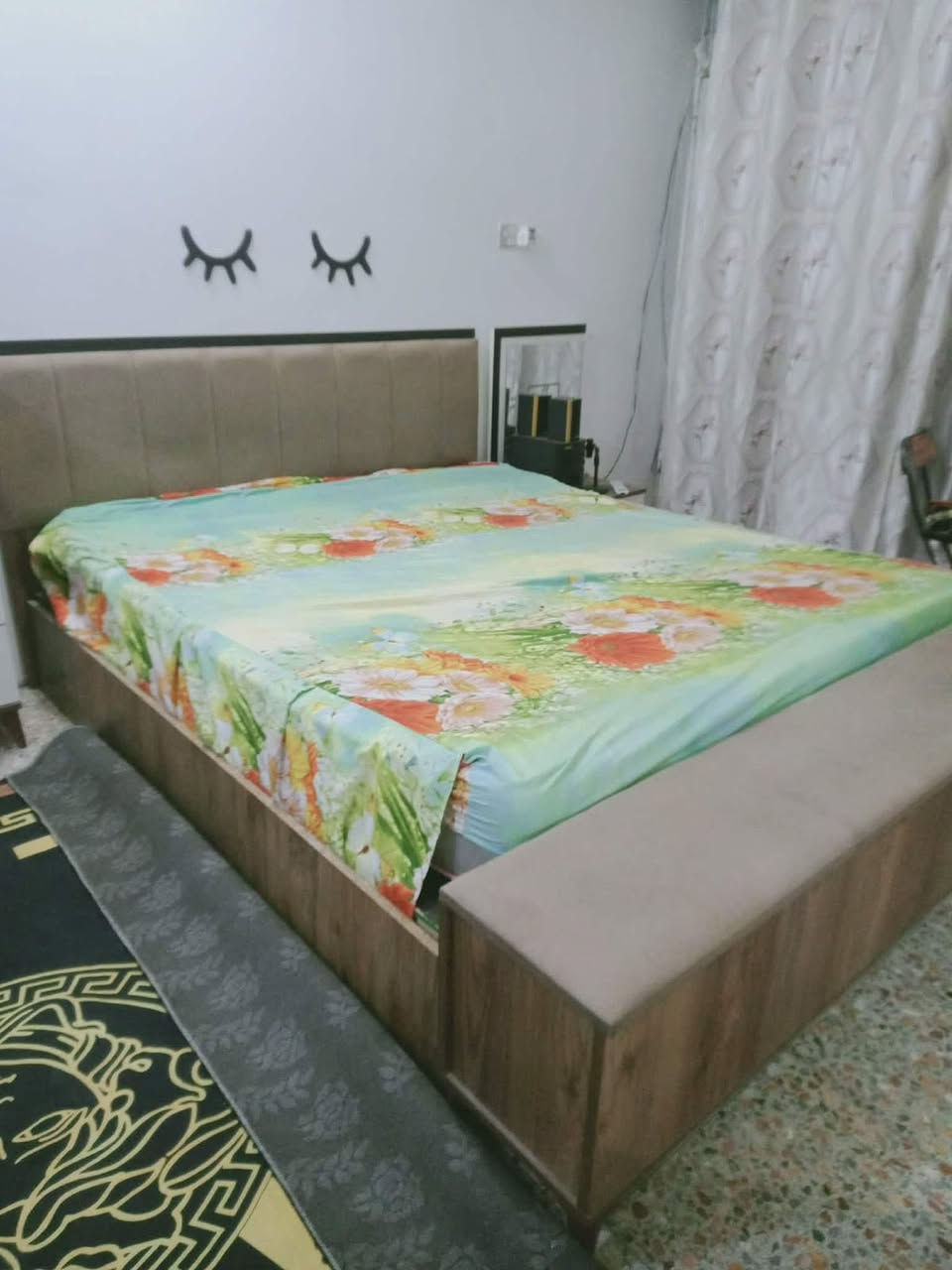 مرحبا غرفة تركية للبيع مستعملة ونضيفة  ب750مكاني بغداد المشتل لااستفسار ***********
