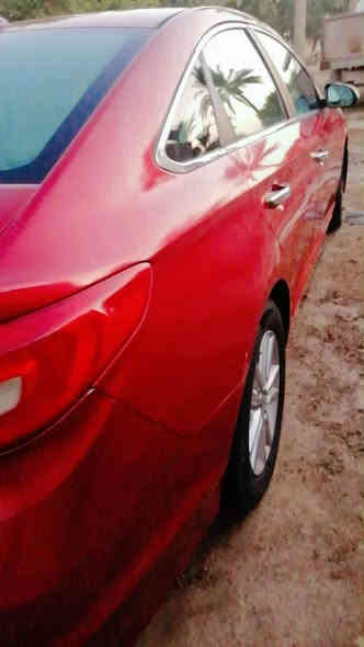 سلام عليكم للبيع سوناته مديل 2016 امريكي 2400 بيع او مروس حسب القناعه فول مواصفات عده الفتحه مكفوله كير محرك حداديه تخم تاير مكان بابل شوملي باقي التفاصيل على رقم /***********/ كل التفاصيل على رقم
