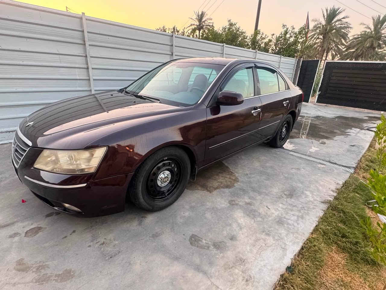 سوناتا 2006 امريكي رقم بغداد باسم جيراني محرك 6 سلندر 3300
ضرر بالهلال خلفي من امريكا مصبوغه عام جماليه محدثه 10 
اكو بدايه تكشير بالقماره السياره جاهزه محرك بي صوت راجز فقط اول ما تشغل 
تبريد ثلج كهربائيات كلهه شغاله صدر جديد  سنويه لل27 
مكاني بغداد ابي غريب خلف جوهره العدنان 
*********** 
***********
