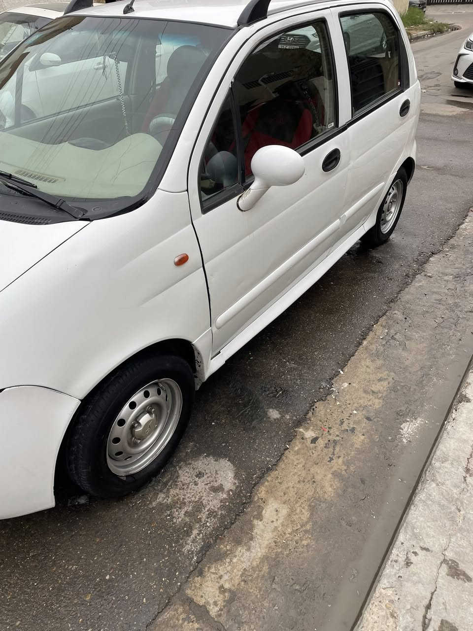 للبيع كيو كيو مديل ١٣ جاهزة من كلشي ونضيفة  بيضة بغداد رقم جديد هزة جديدة تحويل ثاني يوم باسمي 
بكانه بغداد حي الجهاد سعره ٣٥ بيه مجال للشراي فقط 
*********** ***********
