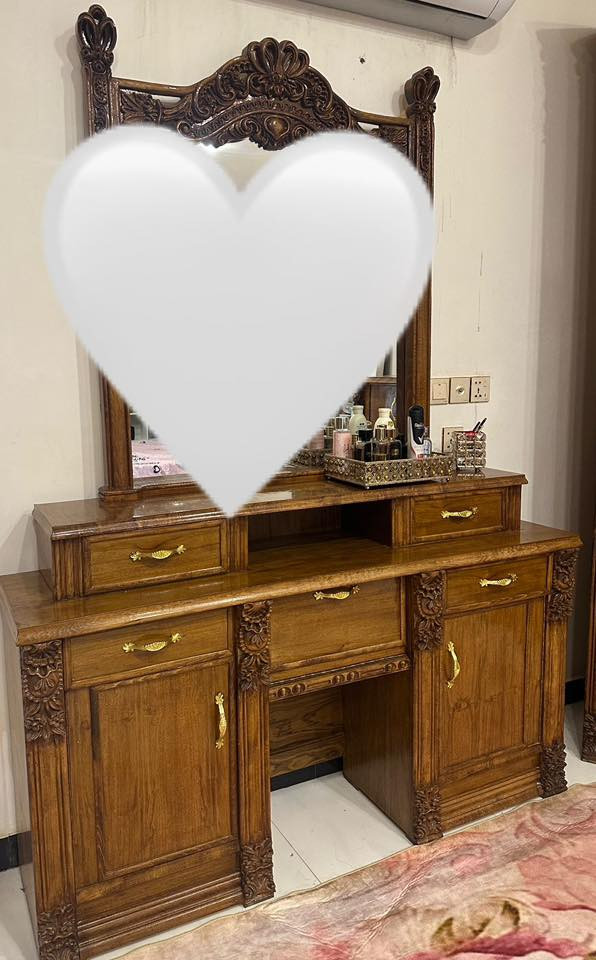 غرفة خشب عراقي نقشات زان خشب ثقيل للاستفسار مراسلة هذا الرقم واتساب  ‭ ‭٠٧٨١ ٦٥٢ ١٨٦١‬
