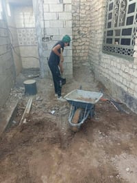 /  يوجد كادر عمل جاهز /  تصعيد مواد /  تنضيف بيوت /  تفليش /  تكشيط / ...