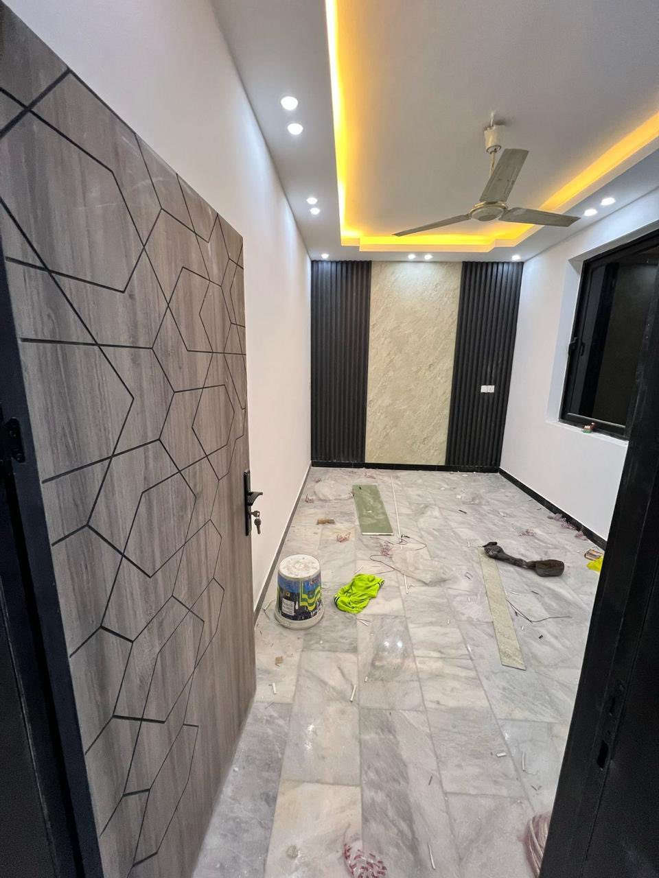 للإيجار_في_السيدية 🏡
🔹 عقار مساحة 100 متر
🔹 3 غرف نوم
🔹 صالة واسعة
🔹 مطبخ
🔹 سنك
🔹 خدمات عدد 2

📞 للاستفسار: ***********
🏢 مكتب الفهد الهندسي
