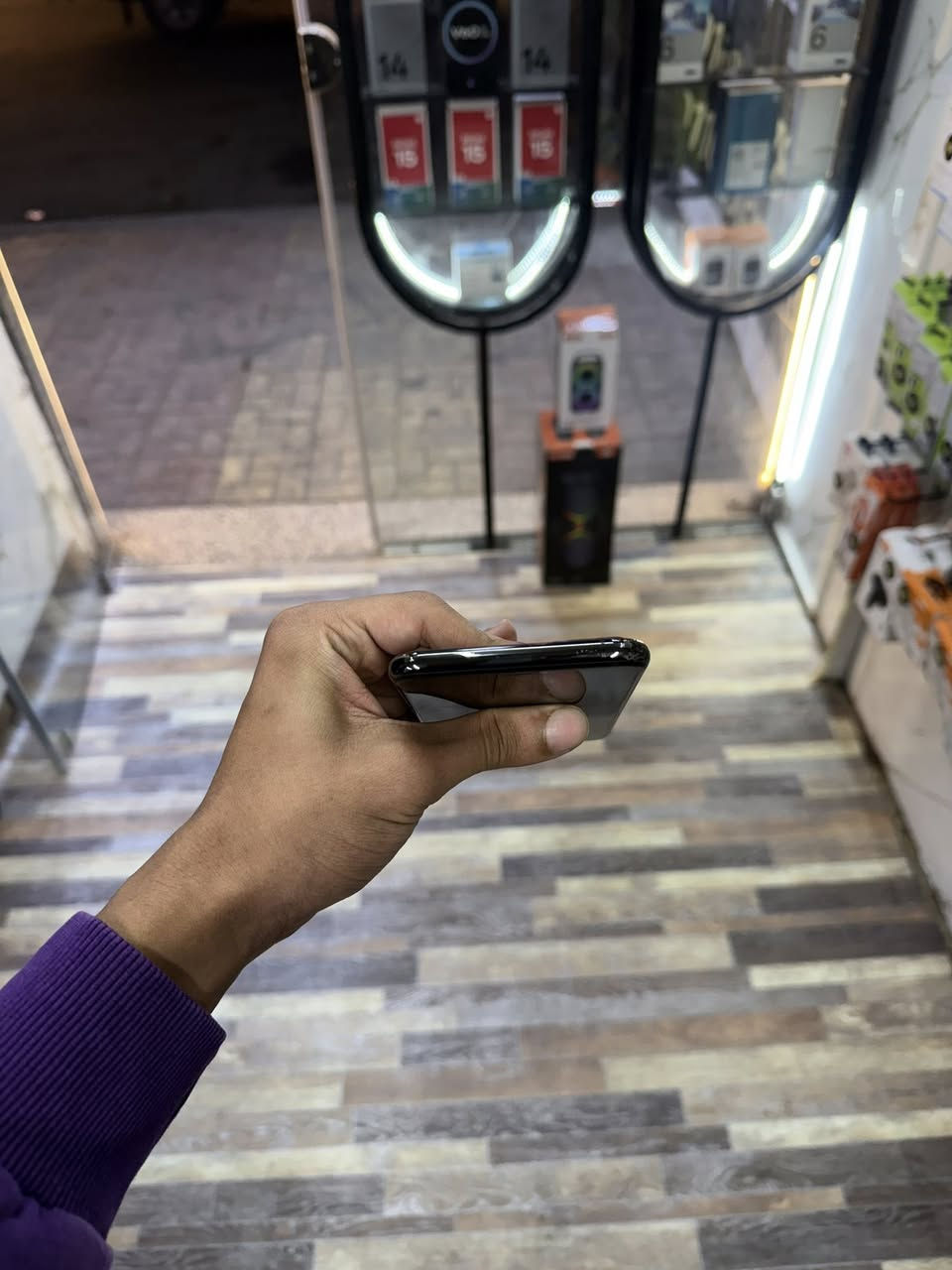 iPhone 11 Promax
مساحه 128
بطاربه 76
وتر بروف متفتحش
علبه وكابل خالص ضريبه 
متاح بيع او بدل


**إذا كنت صاحب هذا الإعلان وتريد حذفه لأي سبب، رجاءا أرسل رسالة إلى الدعم الفني**