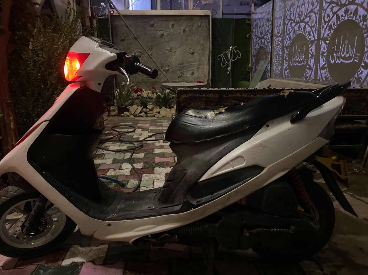 سلام وعليكم دراجه ماكس عدله للبيع السعر625 دراجه شلعه ومعدل كفرات اربع ولفات اشاير حمر بيه رماش ابو رماش اماي ابو خالي وناصي والوان صالنصه CSرياضي قبق هندر كاربون فايبر واقيه مال يطن هم كاربون فايبر دراجه شغاله سلف وهندر وعداد رياضي مكاني بغداد منصور للتواصل ***********1
