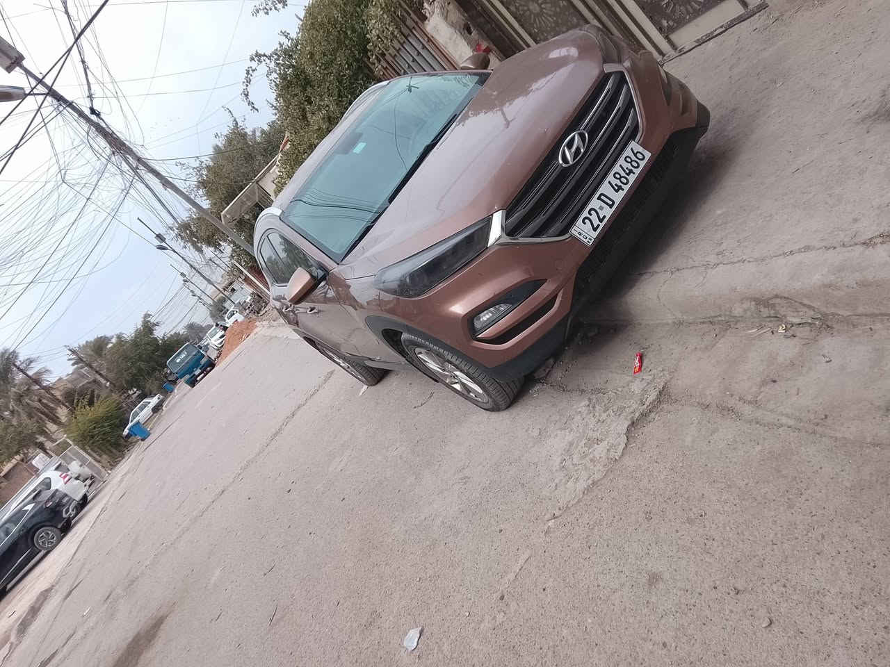 السلام عليكم توسان موديل 2017 دخول جديد كفاله بس الكصات سعر ٧٣  بيه مجال قليل حق جيه بانزين اربعه سلندر السياره جديده  الرقم ***********
