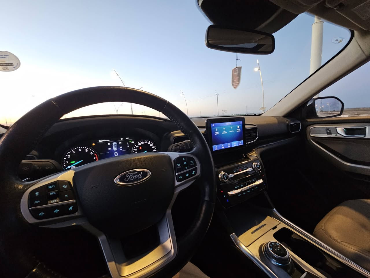 معرض ⚜️PLATINUM⚜️ لتجارة السيارات
سامراء⚜️شارع كراج بغداد⚜️ قرب فلكة العلوة 

***********
***********
 
💢💢💢عرض اليوم 💢💢💢

للبيع او المراوس
FORD EXPLORER LIMITED HYBRID  2023

💠 الفئة 4*4 LIMTED HYBRID 

💠 الموديل 2023

💠 اللون / اسود 

💠 عداد المسافات 24000mile 

💠 حجم المحرك 6 سلندر 3.3 لتر،  تنفس طبيعي 

💠 القدرة الحصانية 318hp 🐎🐎🐎

💠 اللوحات / كاتي تترقم شمالي فقط 

💠 المواصفات 
▪️بصمة 
▪️دخول ذكي 
▪️تشغيل عن بعد 
▪️كود بالباب 
▪️مثبت سرعة 
▪️قيادة آلية 
▪️تحديد مسار 
▪️رادار جانبي 
▪️رادار امامي 
▪️حساسات امامية وخلفية 
▪️كاميرا 360 درجة 
▪️فتحة سقف بانورامية 
▪️اوتو ستوب ستارت 
▪️تنبيه سرعة الشارع
▪️فور ويل درايف 
▪️مانع تصادم وتحذير 
▪️كشن كهرباء 8 حركات 
▪️كشن امامي تدفئة وتبريد
▪️كشن جلد بيجي
▪️وضعيات قيادة 
▪️اوتو هولد 
▪️نفكيشن 
▪️كشن vip 
▪️صندوق كهرباء 
▪️تحكم ستيرن 
▪️مانع انزلاق 
▪️كشافات ضباب 
▪️اوامر صوتية 
▪️ستيرن تدفئة
▪️كشنات خلفي تدفئة 
▪️كشنات خلفي كهرباء 
▪️اندرويد اوتو 
▪️إشارات بالمرايا 
▪️كير 10 سرعات 
▪️تبريد 3 قطع 
▪️ويل 20 كروم
▪️يدات تطعيم كروم 
▪️سبايدر كروم 
▪️اوتو بريك 
▪️سايد بريك بصمة 
▪️ ستيرن كهرباء 
▪️بردات خلفية 
▪️دبل كزوز

💠 الضرر / تعديل جاملغ خلفي بارد 

💠 السعر /  اكتب تم يوصلك الرد بالسعر 

💠  رقم الشاصي/  1FM5K8FW4PNA01963
تعديل جاملغ خلفي فقط مكفولة من الصبغ والشاصي والكص
