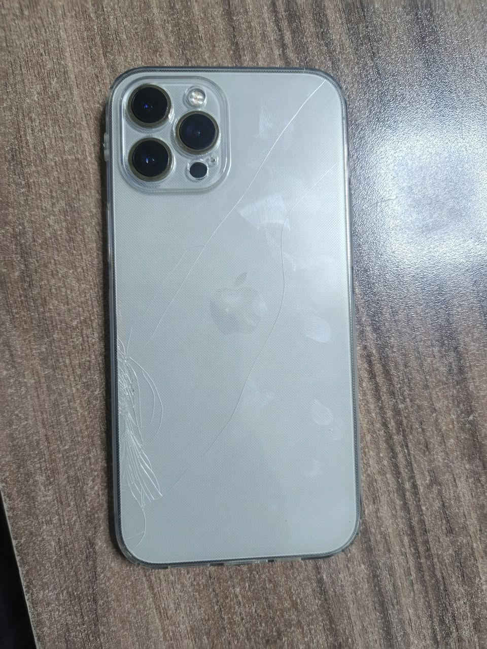 12 برو ماكس مبدل شاشة فقط فيس ايدي شغال بطارية 72 ذاكره 256 جهاز نضيف لوك كلة شغال مابي اي عيب للبيع و مراوس شراي خاص و اتصل ***********
