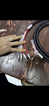 كيبل مال سماعه 4 ب ثنين راس بي 2 وراس ثاني بي 4 طول 4 متر كولش ثخين وق...