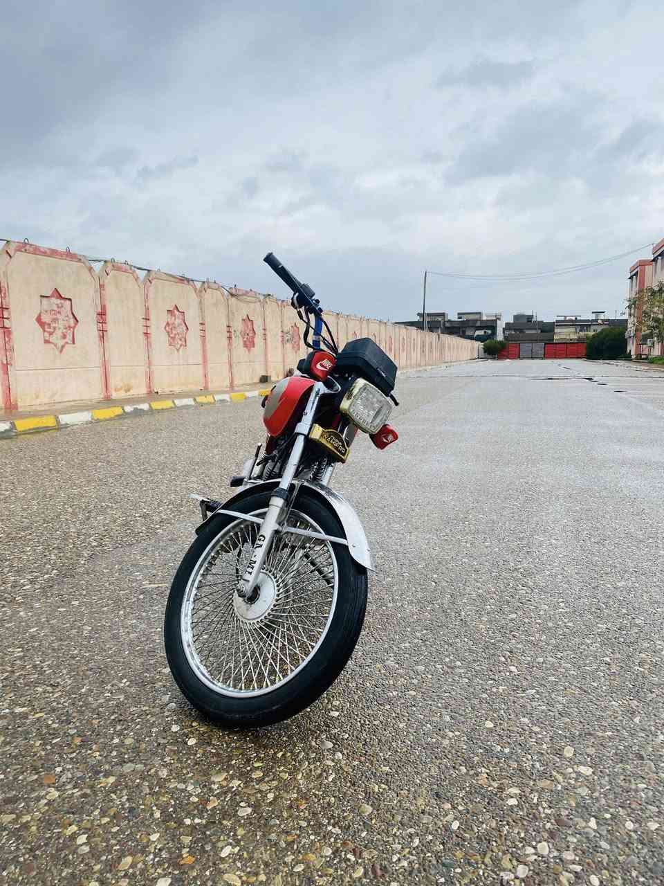 دراجة ايراني2017
كاملة من كلشي
محرك ناعم وكهربائيات كلها شغال مابيها اي عيب تجي تفحص وتشوف
سعرها325وبيها مجال للطيبين
رقم الهاتف:***********
