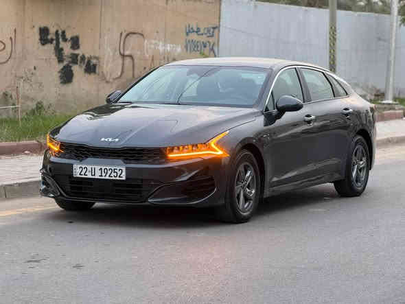 كيا k5 وارد امريكي موديل 2023
***********

حادث جاملغ امامي ايمن مع حافه الباب 
بدون ايرباك 
شواصي لغود تكم مكفولة شرط الفحص 

سعر 170ورقة 

للبيع  K5

بصمة تشغيل وابواب 

حجم محرك 1600 تيربو✈️✈️

لايت انارة led عالي ناصي

رادار جانبي نقطة عمياء 

تحديد مسار توقف ذاتي 

شاشة وكامرة دوارة 

سيارة جاهزة بدون نواقص
تخم تاير جديد 

رقم اربيل الجديد ودخول جديد 

***********

مكان السيارة بغداد الكرخ حي الأطباء
