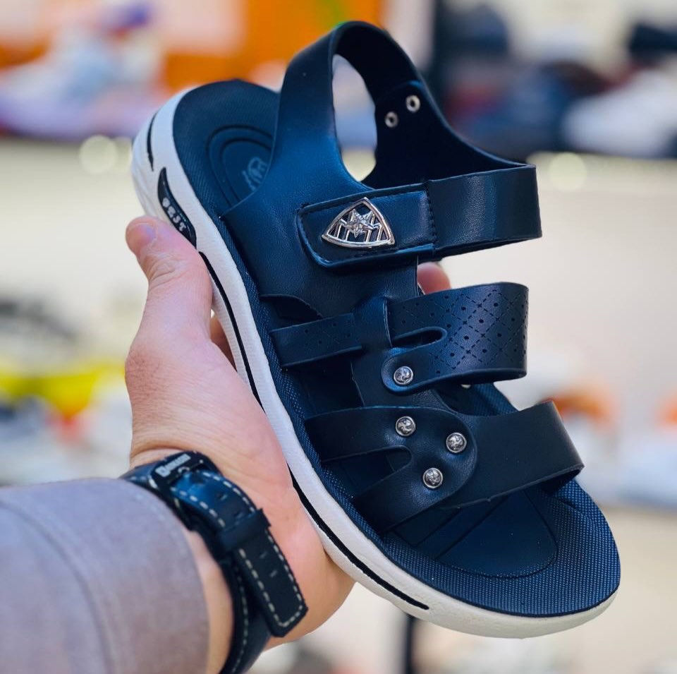 �✨ صندل ولادي طبي 👦🏻 ✨

موديل عملي ومريح للأولاد، مناسب للاستخدام اليومي والحركة المستمرة 👌

✅ القاعدة: مرنة (علچ) وطبية لراحة أكثر
🎨 متوفر بـ 3 ألوان
📏 القياسات: من 31 إلى 36

📍 العنوان: واسط – كوت – شارع الأطباء قرب د. علي ياسر

خفيف وثابت ومثالي للمدرسة والطلعات �


**إذا كنت صاحب هذا الإعلان وتريد حذفه لأي سبب، رجاءا أرسل رسالة إلى الدعم الفني**