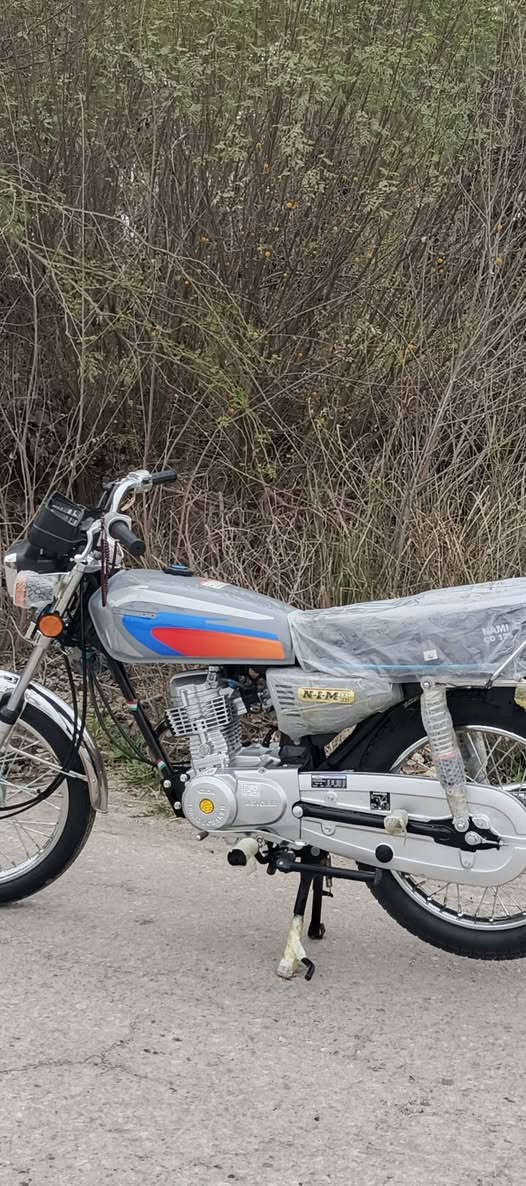 للبيع دراجه اربعه گير موديل 2027  اوراق سكنر كفاله عامه زيرو سعر 800 وبيه مجال  مكان  شاميه اتصال على هاذه رقم ***********
