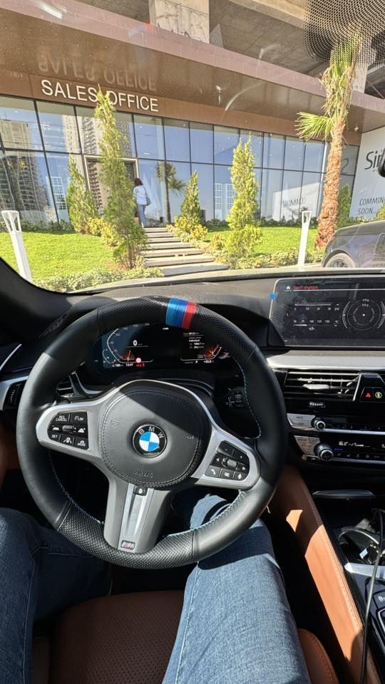 Bmw 2023
520M package German 
ام باكج بلادية السيارة وارد المانيا فول مواصفات
سويچين وضمان دولي

الرقم اربيل وتحويل ثاني يوم وبيها تضليل 80% بكتاب يمشي بكل مكان بالعراق

بيها صبغ بالصندوق من يم الرقم ومكانات بسيطة جدا تعديل

محرك السيارة 4 سلندر توين بور تربو بسعة 2.0L 

المسافة المقطوعة 48,000 كيلو

السيارة فول مواصفات 

اضاءة LED متحرك 
رادار كبير

حساسات 360 

كامرات 360 

 بردات  

دخول ذكي 

نقاط عمياء 

فتحة سقف 

السيارة مابيها ربع مصرف وتبديل دهن بالعروش

الداخلية نظيفة جداً 

 مقاعد جلد مشمشي 

تحكمات ستيرن

ستيرن جلد 

شاشة 

اضاءة داخلية بيانو 

انظمة قيادة 

نظام الاصطفاف الذاتي

كير ومكينة وصدر وكلشي بشرط

السعر ٣٤٥ ورقة

للتواصل ***********
