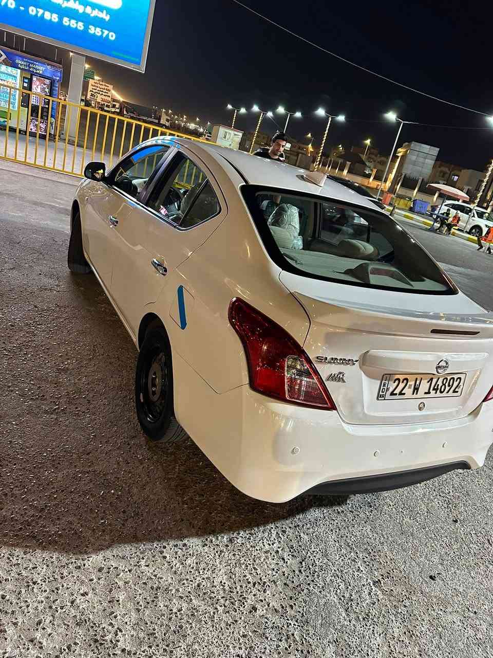 السلام عليكم نيسان صني  هندي مديل 24 بليته زركه رقم اربيل هزه منتهيه سنويه تنتهي ل2030 اتريد تحويل او وكاله  ماشيه 40 الف سياره خير من الله تبريد حداديه كير مكينه كهربائيات كفاله بيها ضربه من وره خفيفه وضربه بل باب موجوده بل صور مرجعها BDR لا بارد ولا حار سياره خير من الله سعر 115 عنوان البصره الموفقيه تفاصيل اكثر ***********
