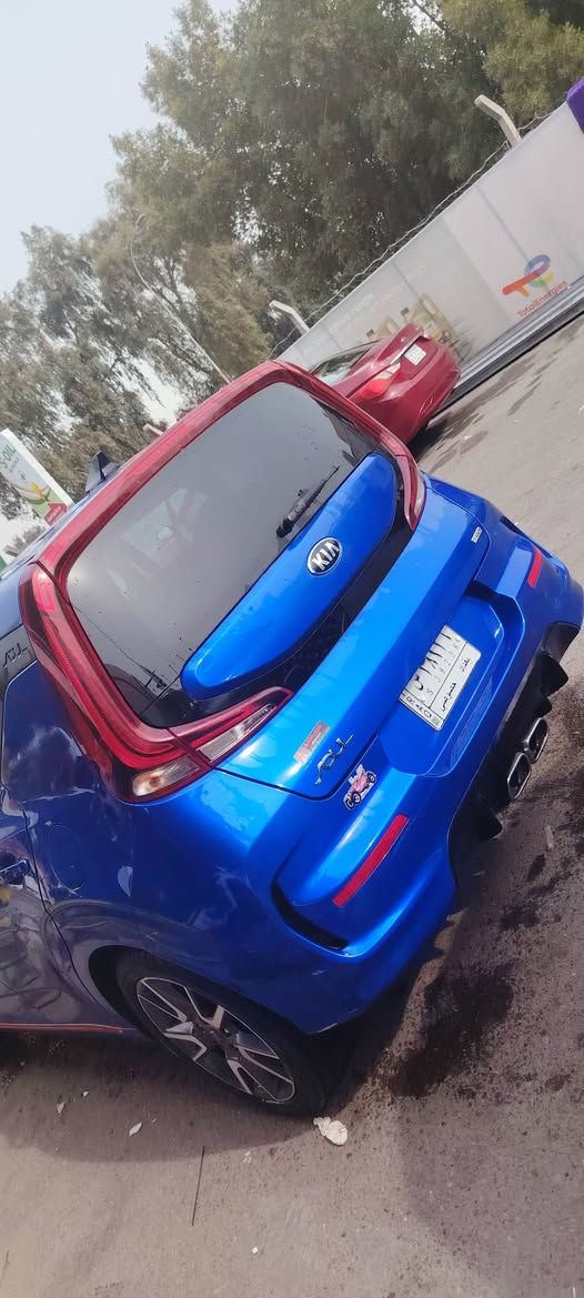 كيا صول للبيع
موديل 21
فول مواصفات تيربو
السعر 150 ورقة وبي مجال قليل
*********** السيارة بسمي تحول ثاني يوم

