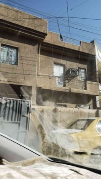 150 متر دار للبيع في منطقه الري طابقين خمس غرف نوم وصاله ومطبخ وخدمات ...