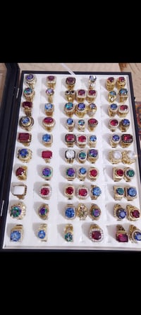 مجوهرات • موزنايت • ياقوت احمر