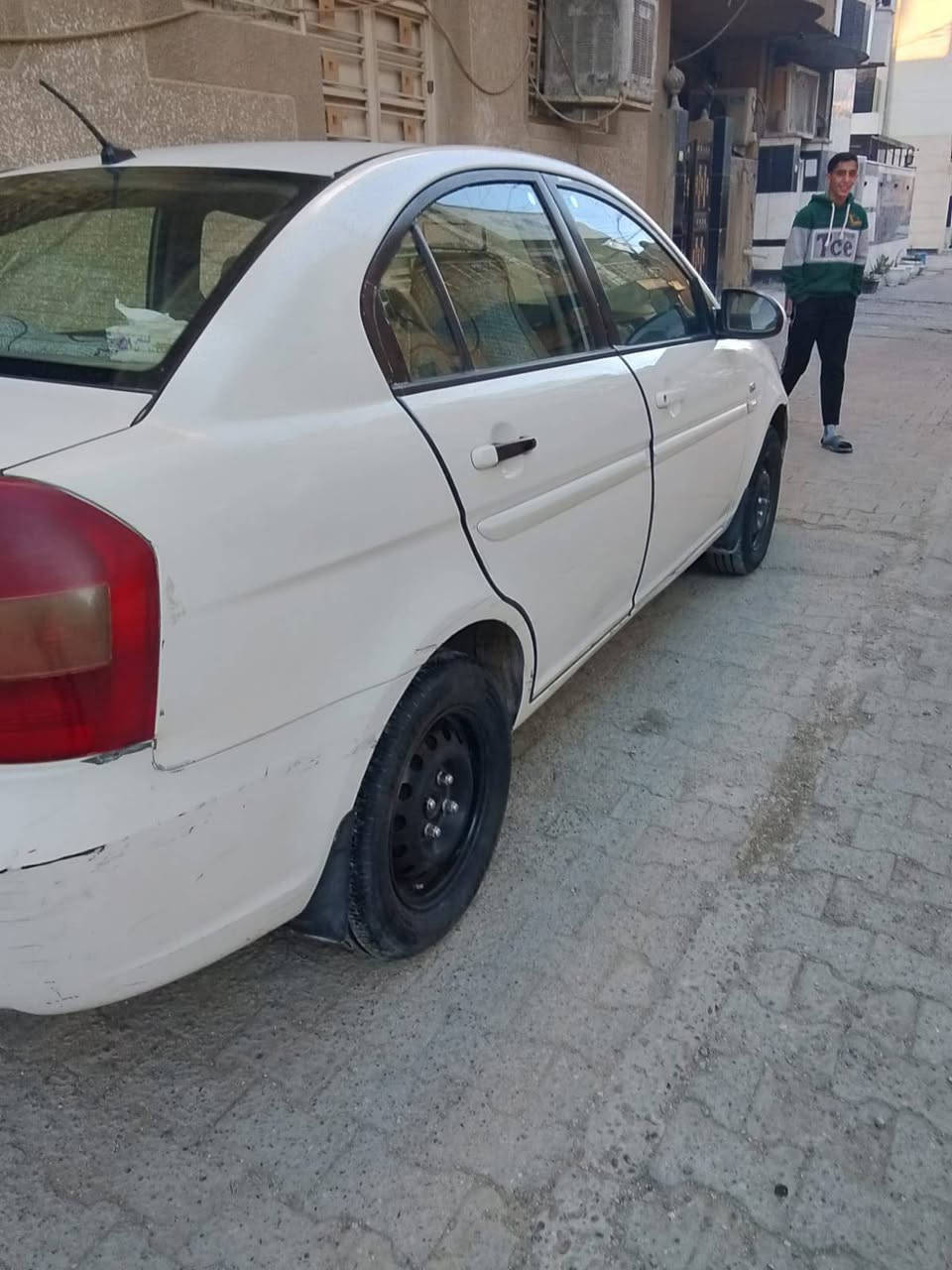 اكسنت للبيع ٢٠٠٩ وارد خليجي محرك ١٦٠٠ السعر ب٨٣ وبيها مجال العنوان بغداد/الحرية للاستفسار ***********
