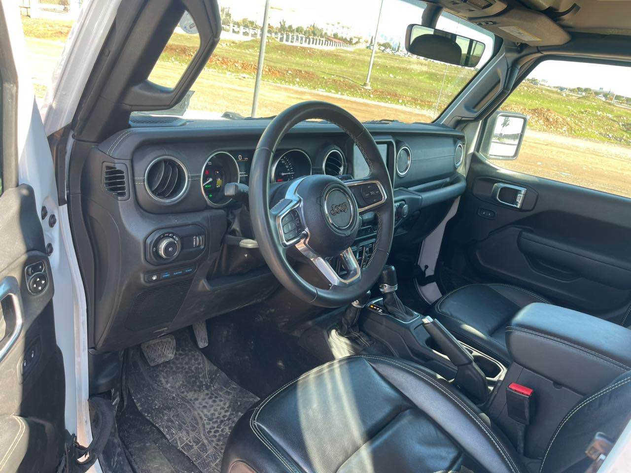 جيب رنكلر

موديل 2023

هايبرد سحاري. شحن. و كاره با 

ارباك بس سكان طاك راجع سيستم

سقف سياره اسود

بجم كبس

بس جملغ سبخ 

سيارموجود عقره

سعر265مجال

واتساب *********** اكر, نينوى
