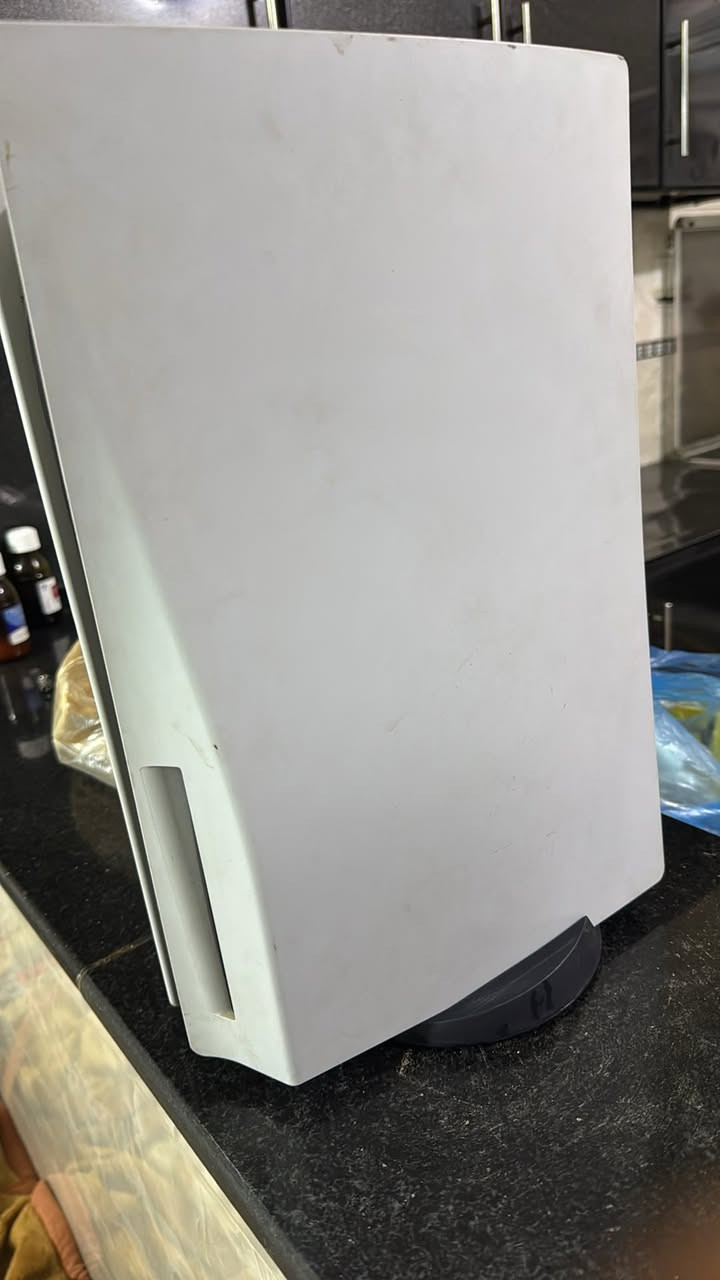 سلام عليكم بلي 5 فات. النسخه الامريكيه. ويا يدات ثنين. بدون كارتونه. مكفول مداخل تصليح. مكاني حله. اريد ابيع بس سعره ماعرف شكد هسه شكد يوصل


**إذا كنت صاحب هذا الإعلان وتريد حذفه لأي سبب، رجاءا أرسل رسالة إلى الدعم الفني**