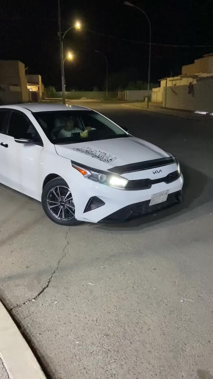 السلام عليكم
فورتي موديل ٢٠٢٢ السياره حادثه موضح بلصور 
كيره محور AIT السياره معروضه 140. وبيه مجال للاستفسار الرقم ***********
