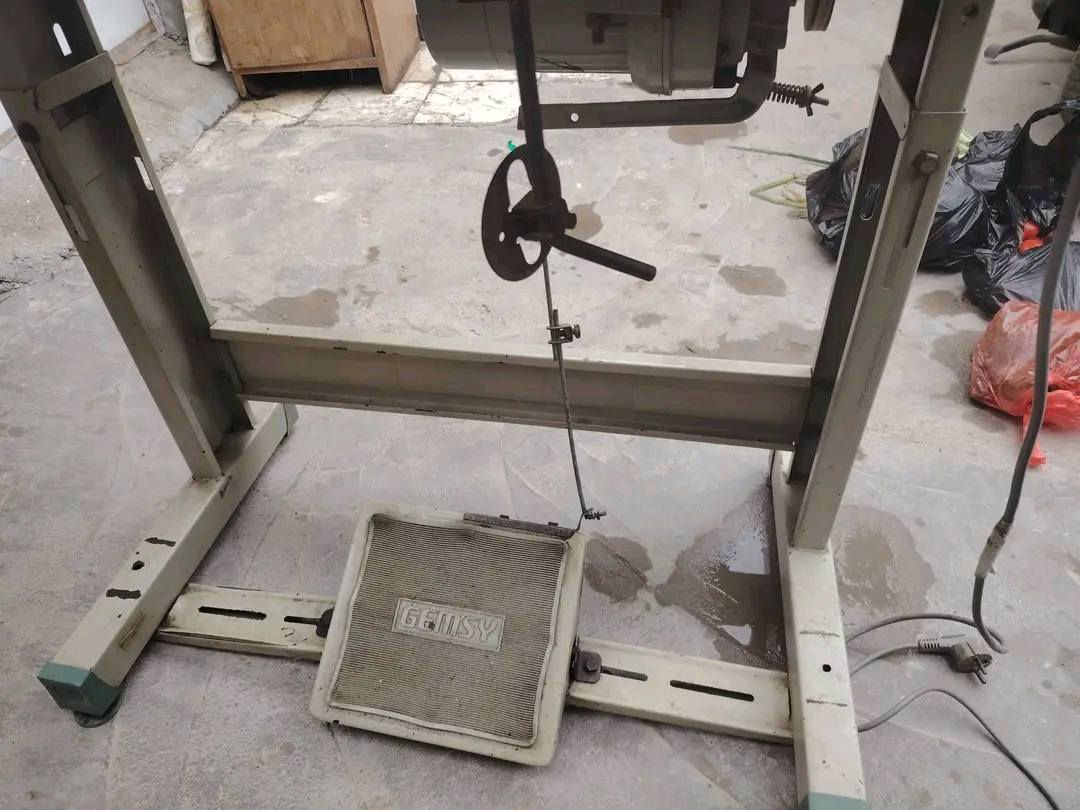 مكينة خياطة للبيع مستعجل على بيعتها
خياطة خير من الله قيم بالي يرضي الله للاستفسار الاتصال على الرقم *********** او التواصل خاص
