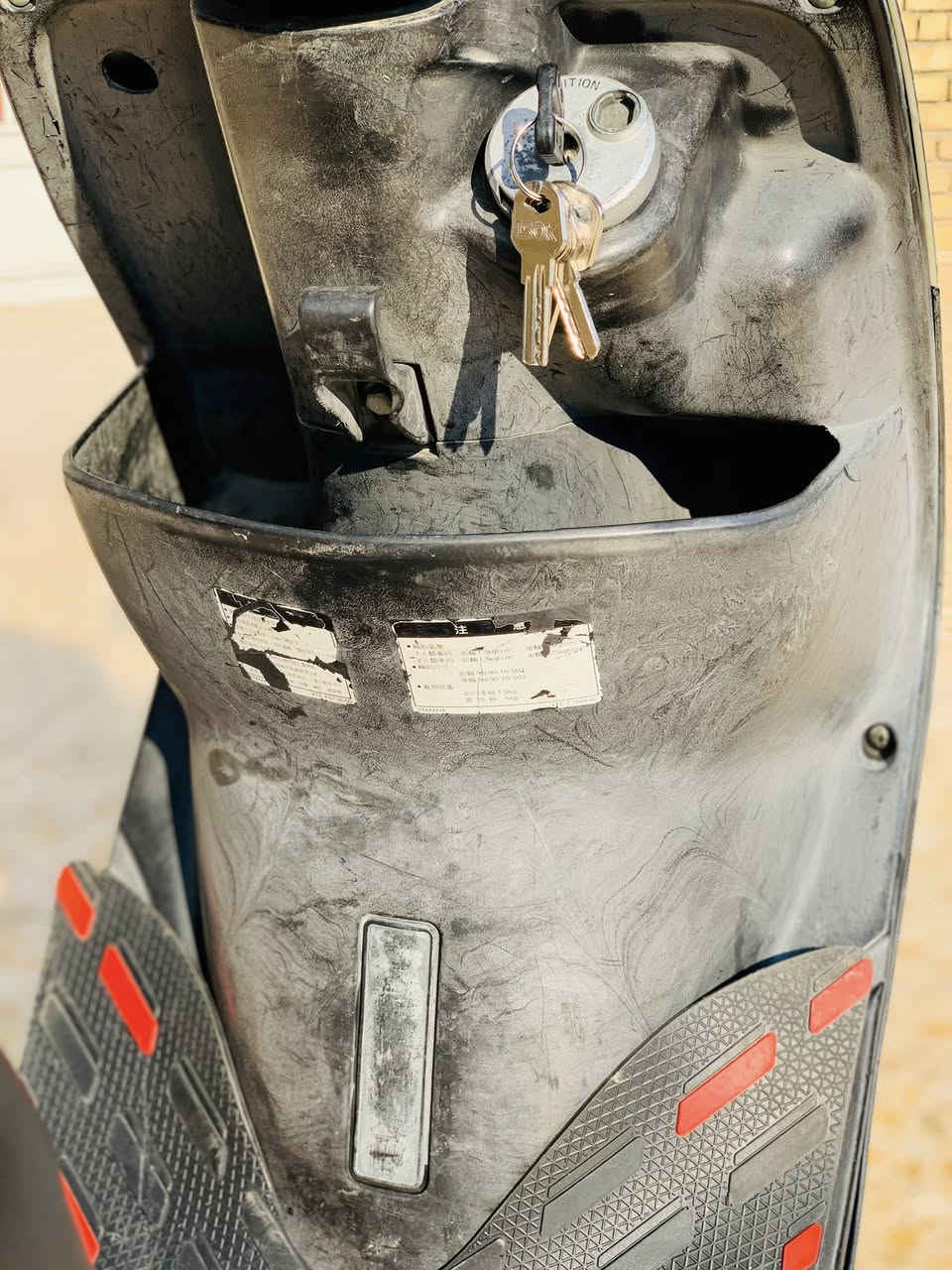 السلام عليكم ماكس عدله بلادي مكفوله كفاله شوفت عينكم دراجه خير من الله صار 3اشهر طالعه من رمبه ربع مذب عليهه سعر 750وبيهه مجال قليل اني مكلف بنشر مستعجل الوالد عليهه المكان واسط النعمانية ***********
