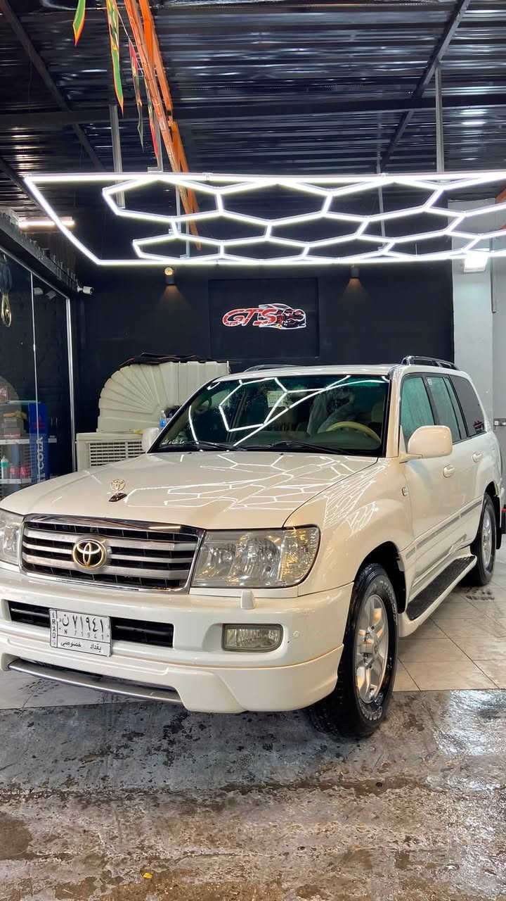 بسم الله الرحمن الرحيم
للبيع: تويوتا لاندكروزر GXR موديل 2007 Limited
رقم بغداد : بأسمي ثاني يوم احولك📝
المحرك: 6 سلندر سعة 4500
الممشى: 119 ألف كم، قابل للزيادة.
الفحص: افحصها بأي مكان تريده، والسيارة على الفحص.
المواصفات: Limited
فل كامل.
فتحة سقف.
ثلاجة.
تبريد 3 قطع.
حساسات أمامية وخلفية.
كرسي السائق كهربائي.
ومزايا كثيرة أخرى.
حالة السيارة:
وكالة الساير.
مكفولة من الصبغ، عدا الجاملغ الخلفي فيه صبغ.
السيارة نظيفة ومحافظ عليها، وتستحق المعاينة.
الله يرزق صاحب النصيب. للجادين فقط.
سعرها :٢٤٠$ يعني شدتين و٤٠ ورقه  وبيها مجال قليل رجاءً ابن عمي العزيز ماعجبك السعر او السياره اعبر المنشور وكلشي تحصل بالسوك وكل واحد ويدل عل اخلاق 🙏🏻
للأسفسار *********** مهندس علي علوش

