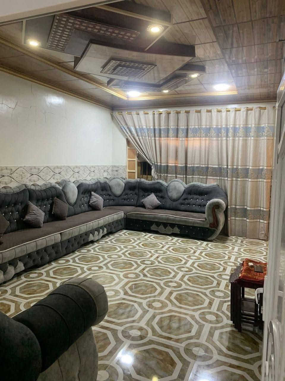 بيت للبيع السعر 54 مليون بل هرمات الثانيه
قرب شركه الكهرباء

المساحه 200

العمق 25

واجها 8

غرفتين نوم

فول خدمات ماء كهرباء عل تبلط

لاستفسار أكثر اتصل 

***********

***********
