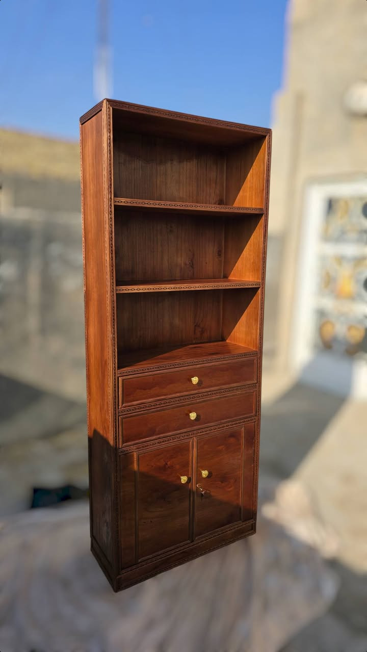 تخفيضات تخفيضات تخفيضات ٢٠%
مكتبة ديكور جميلة جداً، عمل درجة أولى. 😍👍👏
سعر مناسب جداً 😍
خدمة توصيل مركز محافظة بابل. 🚗💨
***********
للتواصل عبر واتسآب أيضاً. 📱💬
ملاحظة/ كل ما نعرضه من عمل معملنا، جديد، لا نتعامل بالمنتجات المستعملة. 💯✅
