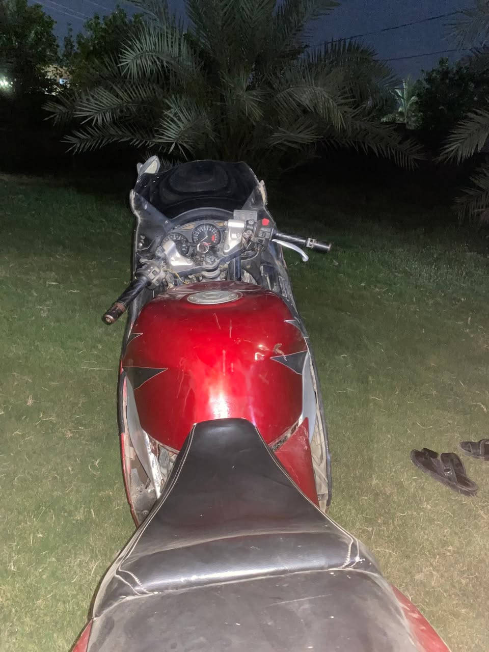 السلام عليكم 
#للبيع دراجه سوزوكي موديل 2002  محرك 400c دراجه نضيفه ما بيه اي شي ولا اي نقص دراجه نكره سلف تشغل او تطلع  دراجه محرك ايخبل بيه نشاط 1.2.3 بطناش دراجه نضافته 80/100 كهربائيات كله شغاله السعر 1200 او بيه مجال شيي قليل الاستفسار الاتصال ***********
